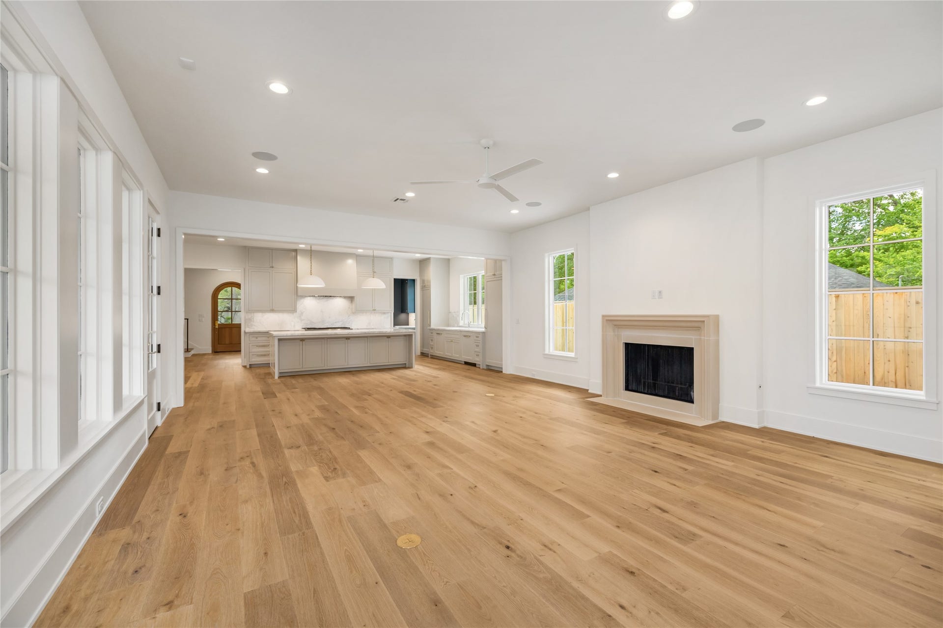 713 W 42nd Street, Houston, TX 77018 713 W 42nd Street, Houston, TX 77018