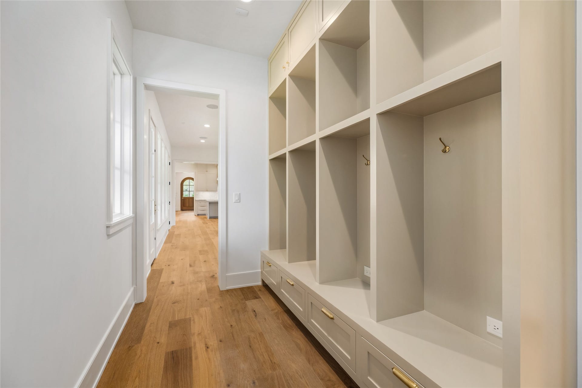 713 W 42nd Street, Houston, TX 77018 713 W 42nd Street, Houston, TX 77018