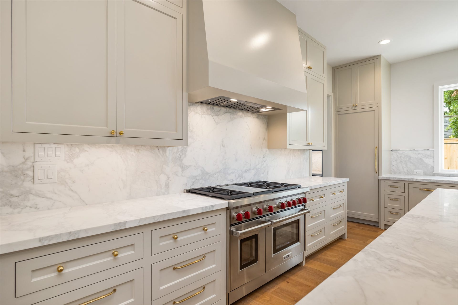 713 W 42nd Street, Houston, TX 77018 713 W 42nd Street, Houston, TX 77018