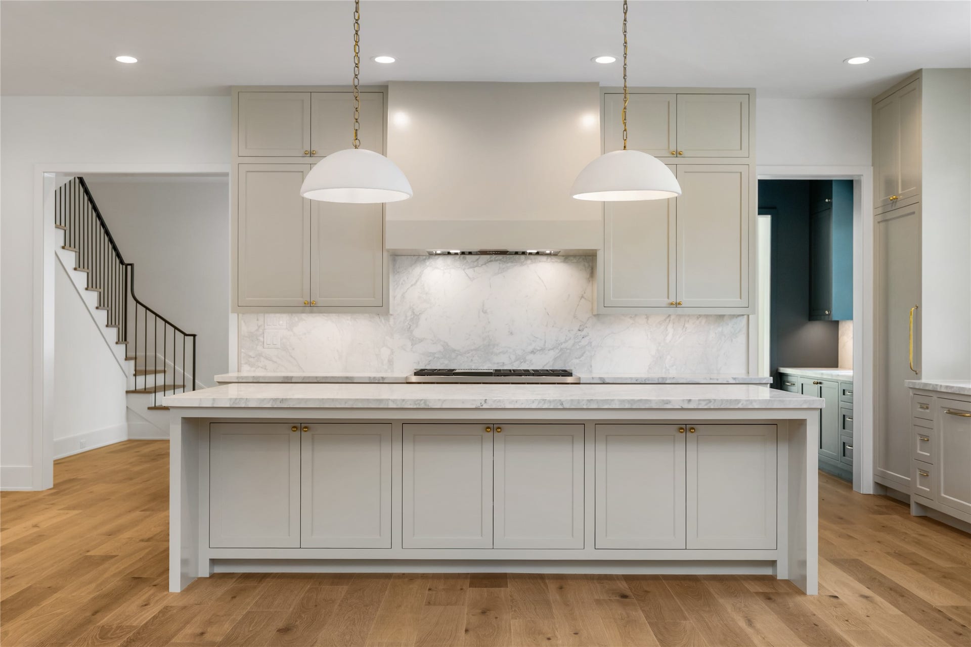 713 W 42nd Street, Houston, TX 77018 713 W 42nd Street, Houston, TX 77018