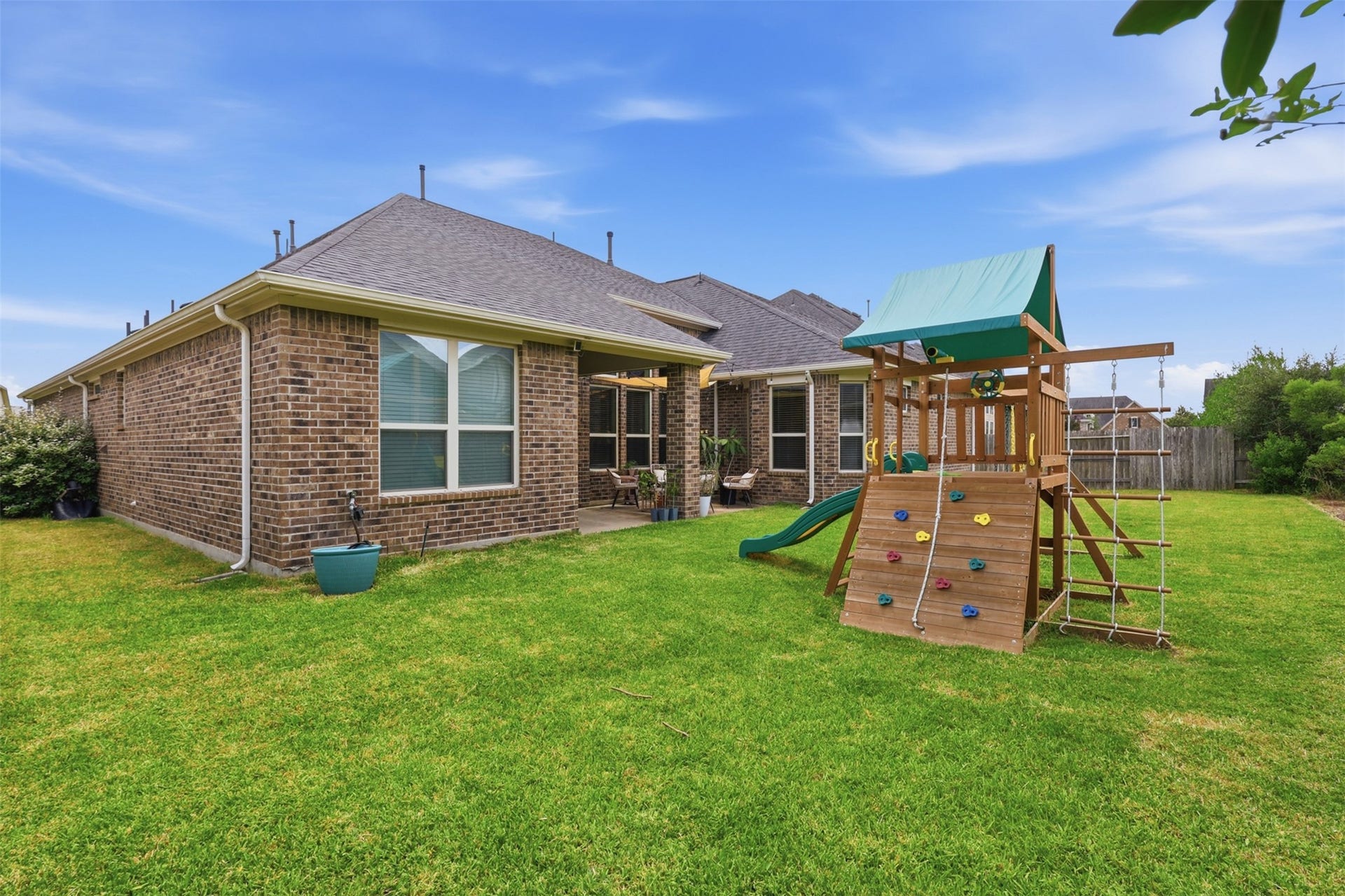 29622 Pewter Run Lane, Katy, TX 77494 Spacious backyard ready for entertaining, pets, or future outdoor additions.