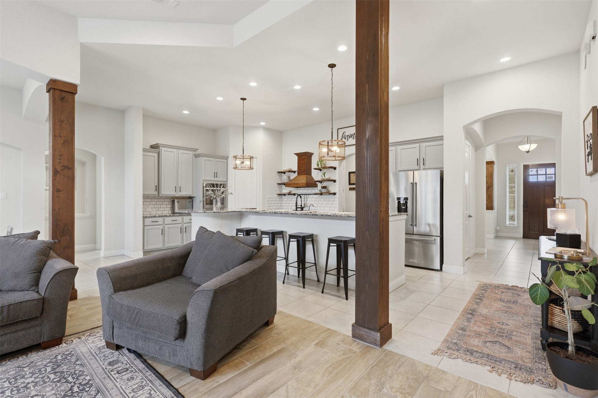 29622 Pewter Run Lane, Katy, TX 77494 Open layout ideal for entertaining and everyday living.