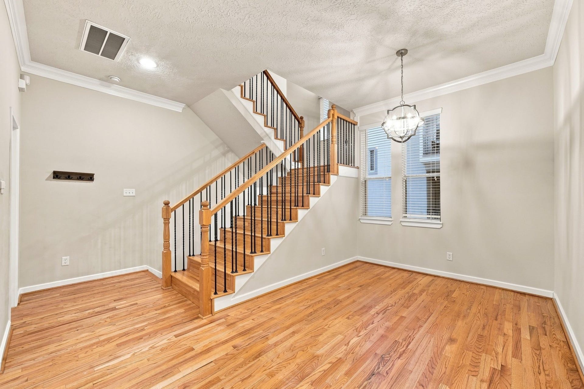 1333 W 21st Street, #B, Houston, TX 77008 1333 W 21st Street, #B, Houston, TX 77008