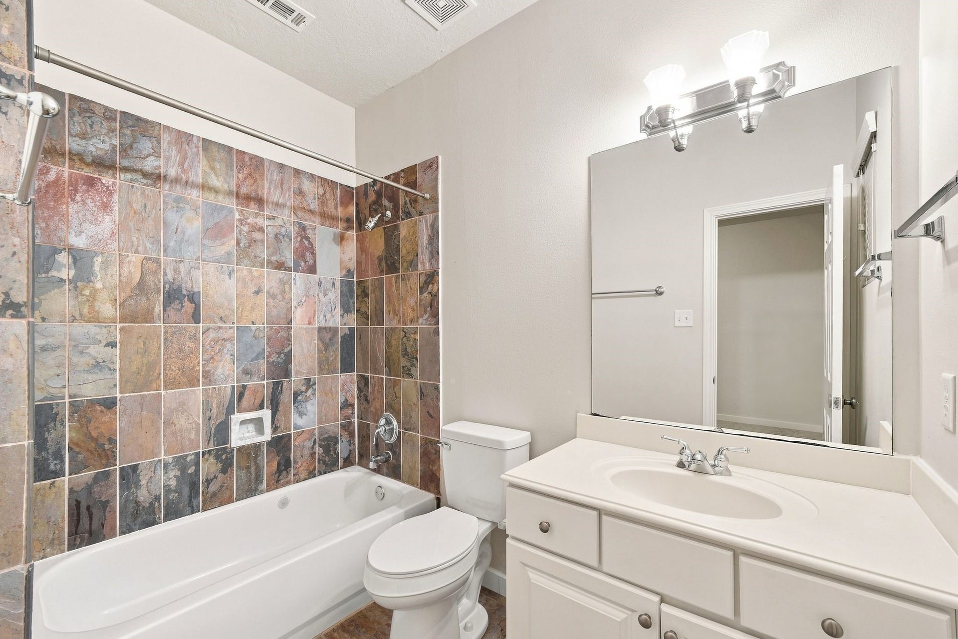 1333 W 21st Street, #B, Houston, TX 77008 1333 W 21st Street, #B, Houston, TX 77008