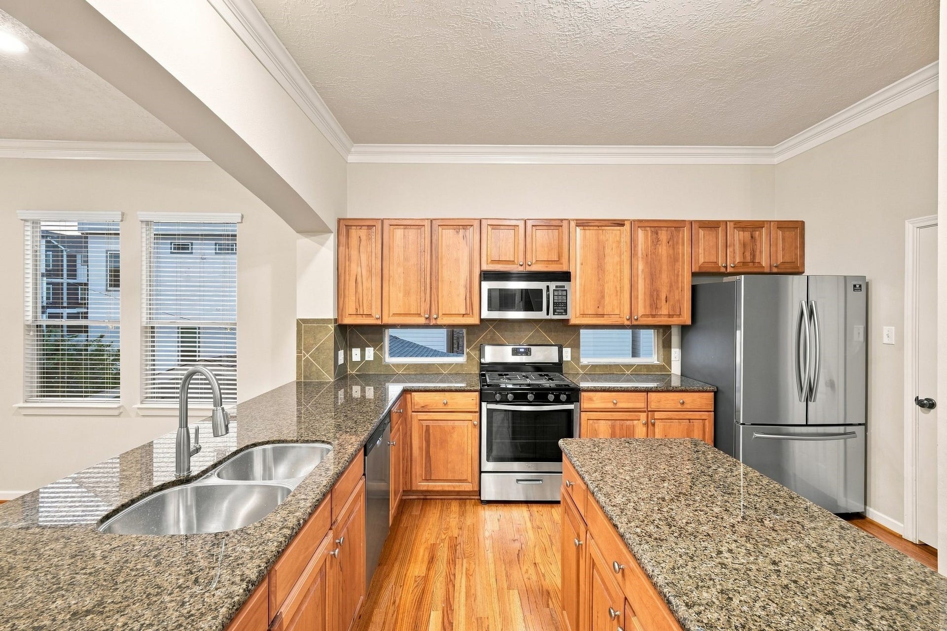 1333 W 21st Street, #B, Houston, TX 77008 1333 W 21st Street, #B, Houston, TX 77008