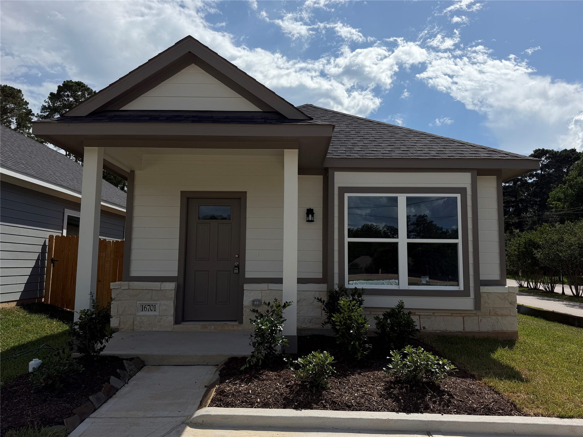 16701 Eastchase Street, Montgomery, TX 77316 16701 Eastchase Street, Montgomery, TX 77316