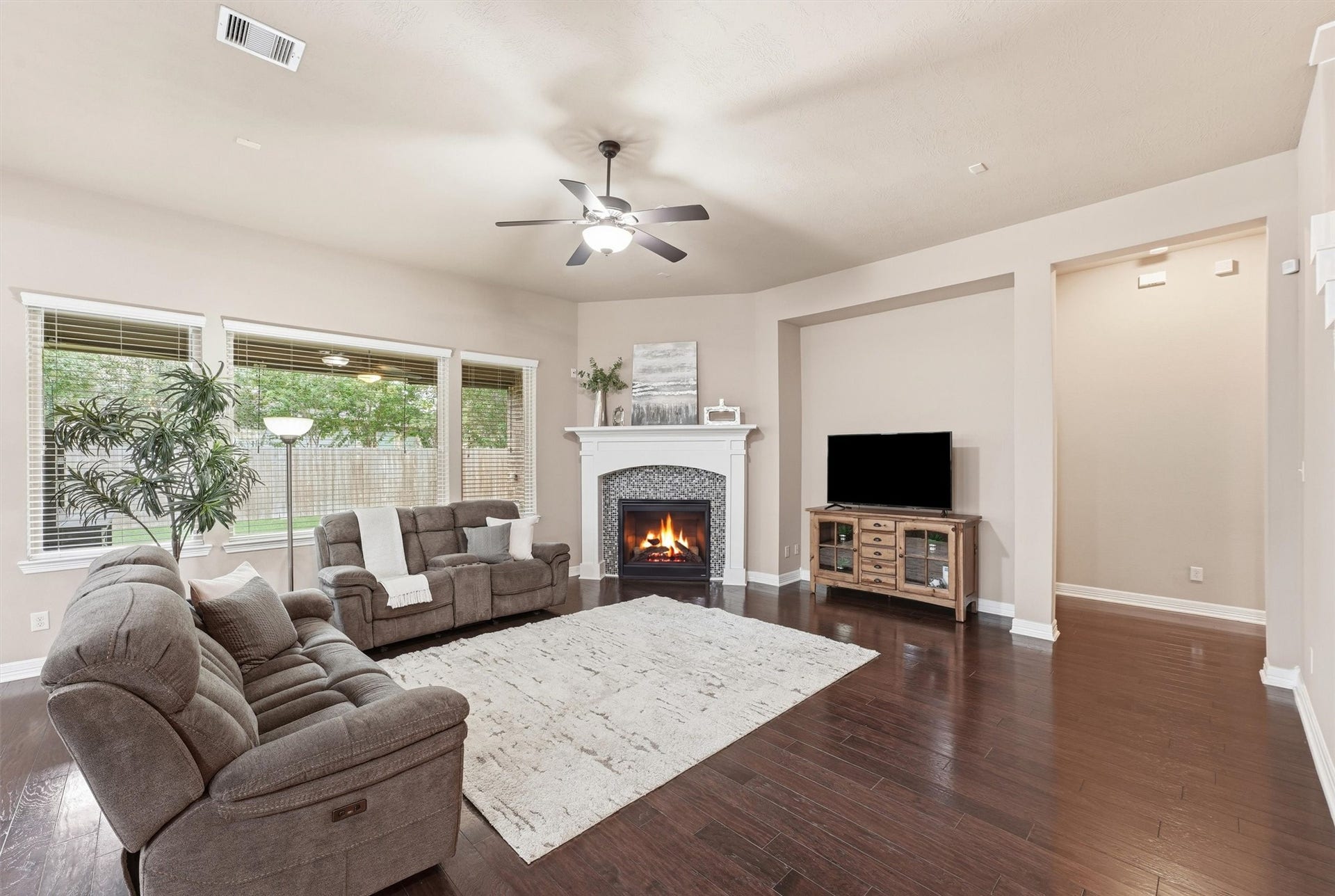 17215 Sages Ravine Drive, Humble, TX 77346 Family Room