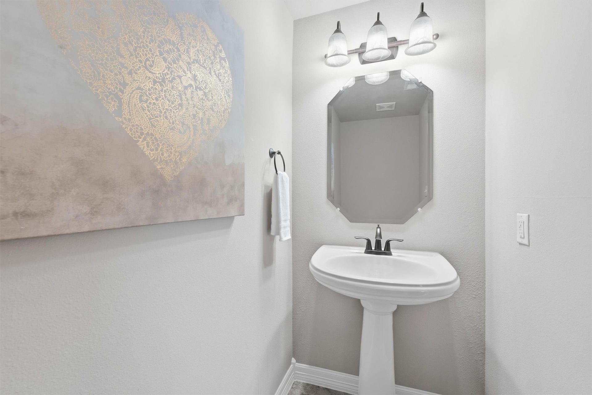 17215 Sages Ravine Drive, Humble, TX 77346 Upstairs Powder Bath