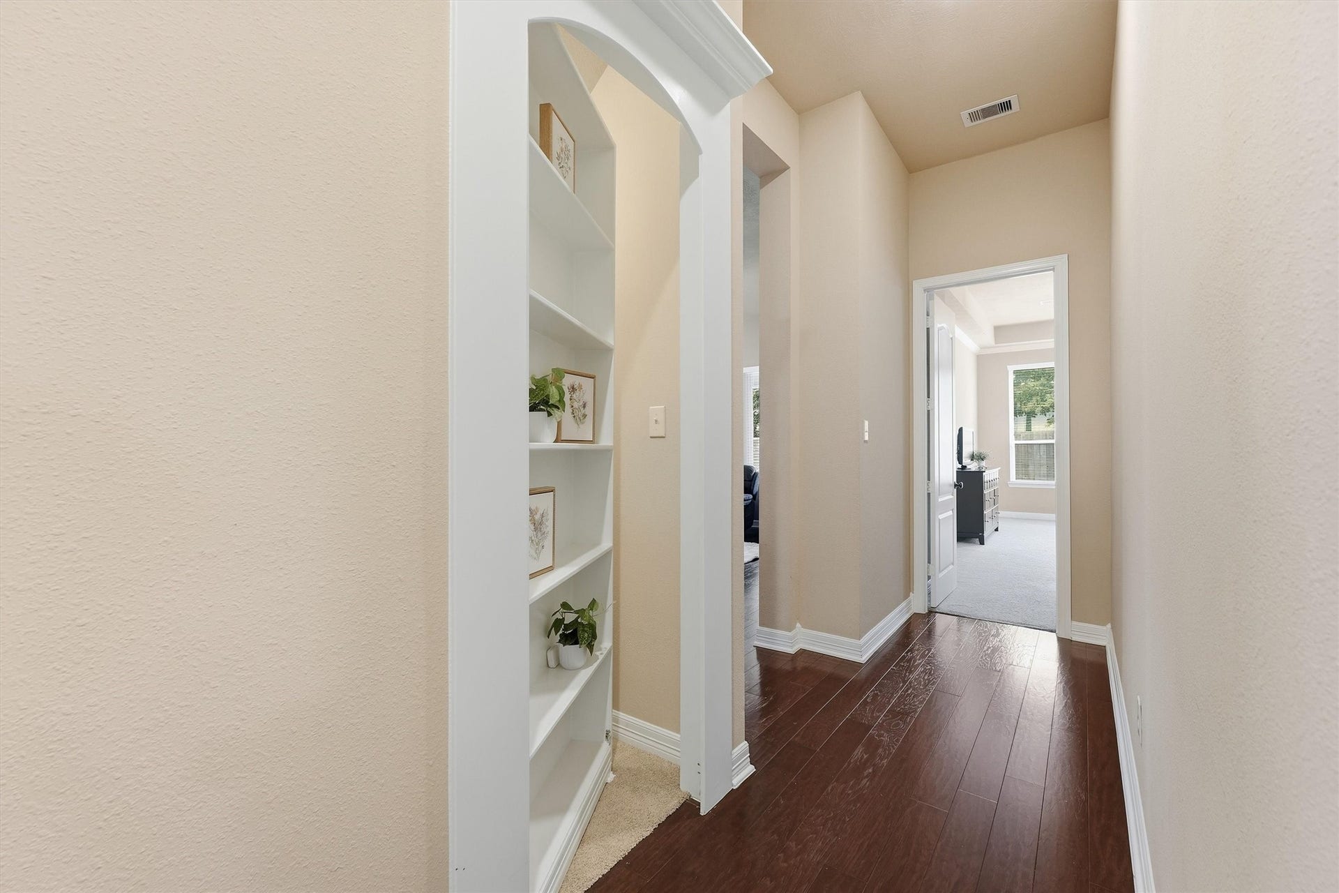 17215 Sages Ravine Drive, Humble, TX 77346 Concealed Bonus Room Behind Bookshelf