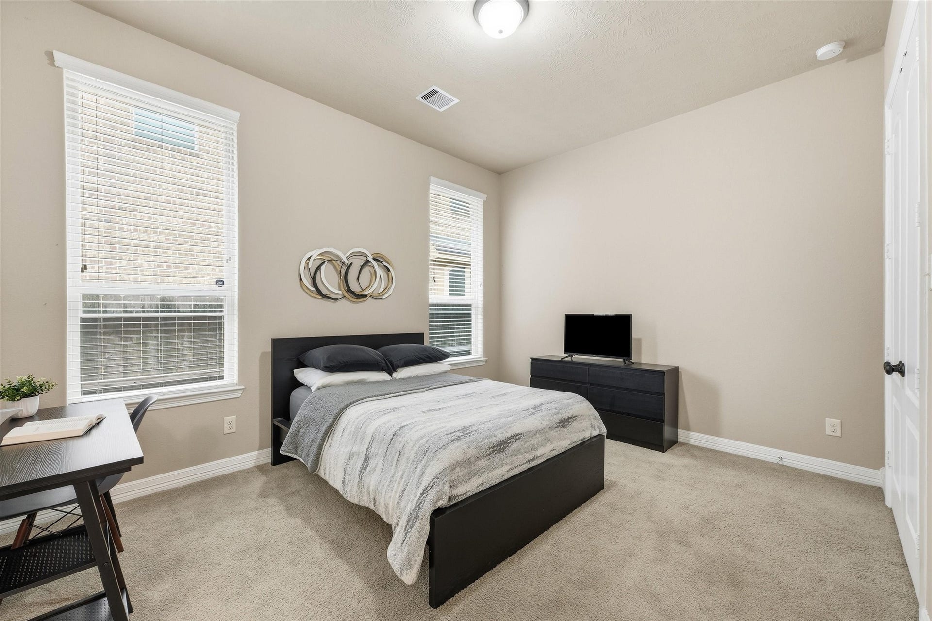 17215 Sages Ravine Drive, Humble, TX 77346 Secondary Bedroom #1