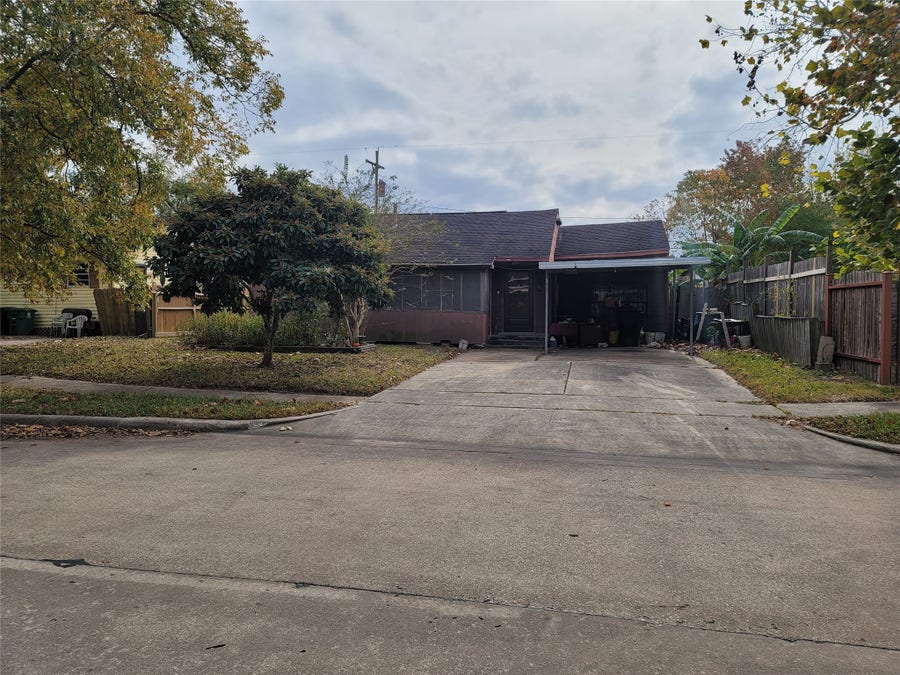 Property photo for 4608 Dewberry Street, Houston, TX