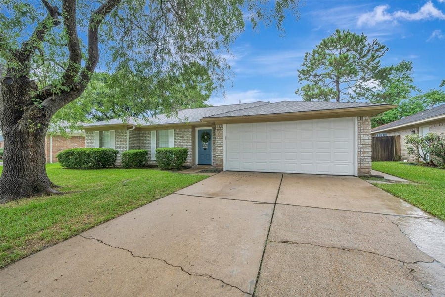 Property photo for 15710 Spring Forest Drive, Houston, TX