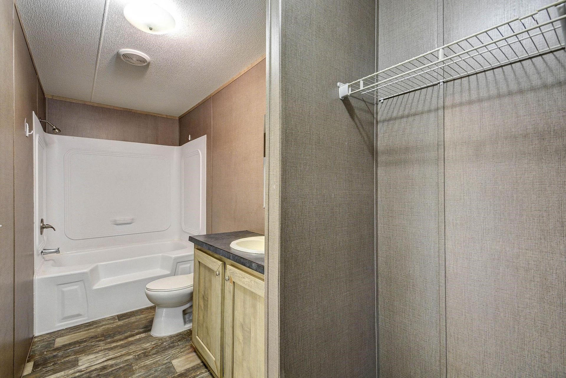 2245 Ben Boulevard, Conroe, TX 77306 2245 Ben Boulevard, Conroe, TX 77306