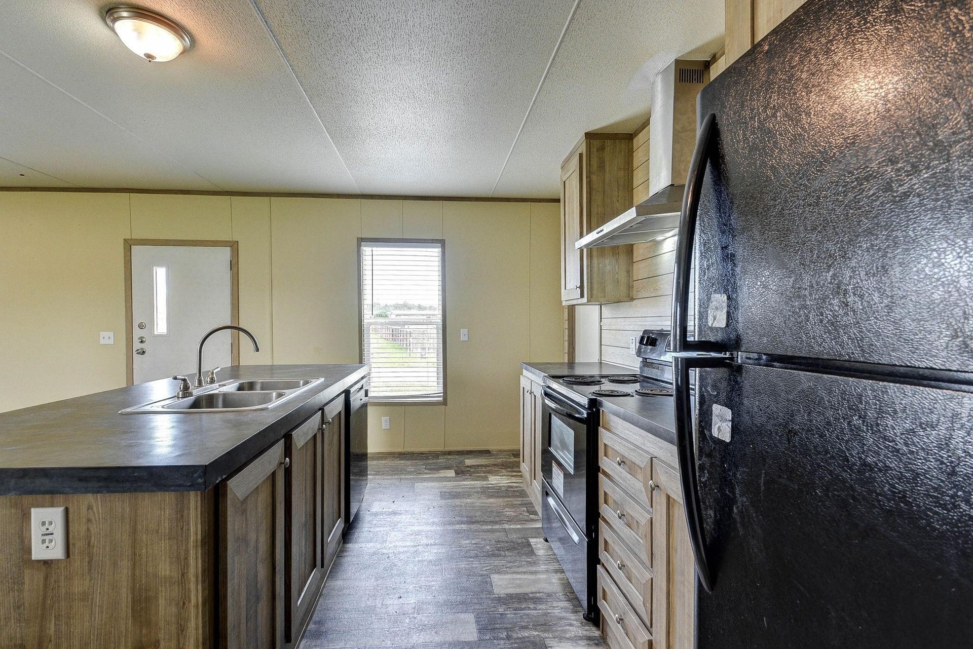 2245 Ben Boulevard, Conroe, TX 77306 2245 Ben Boulevard, Conroe, TX 77306