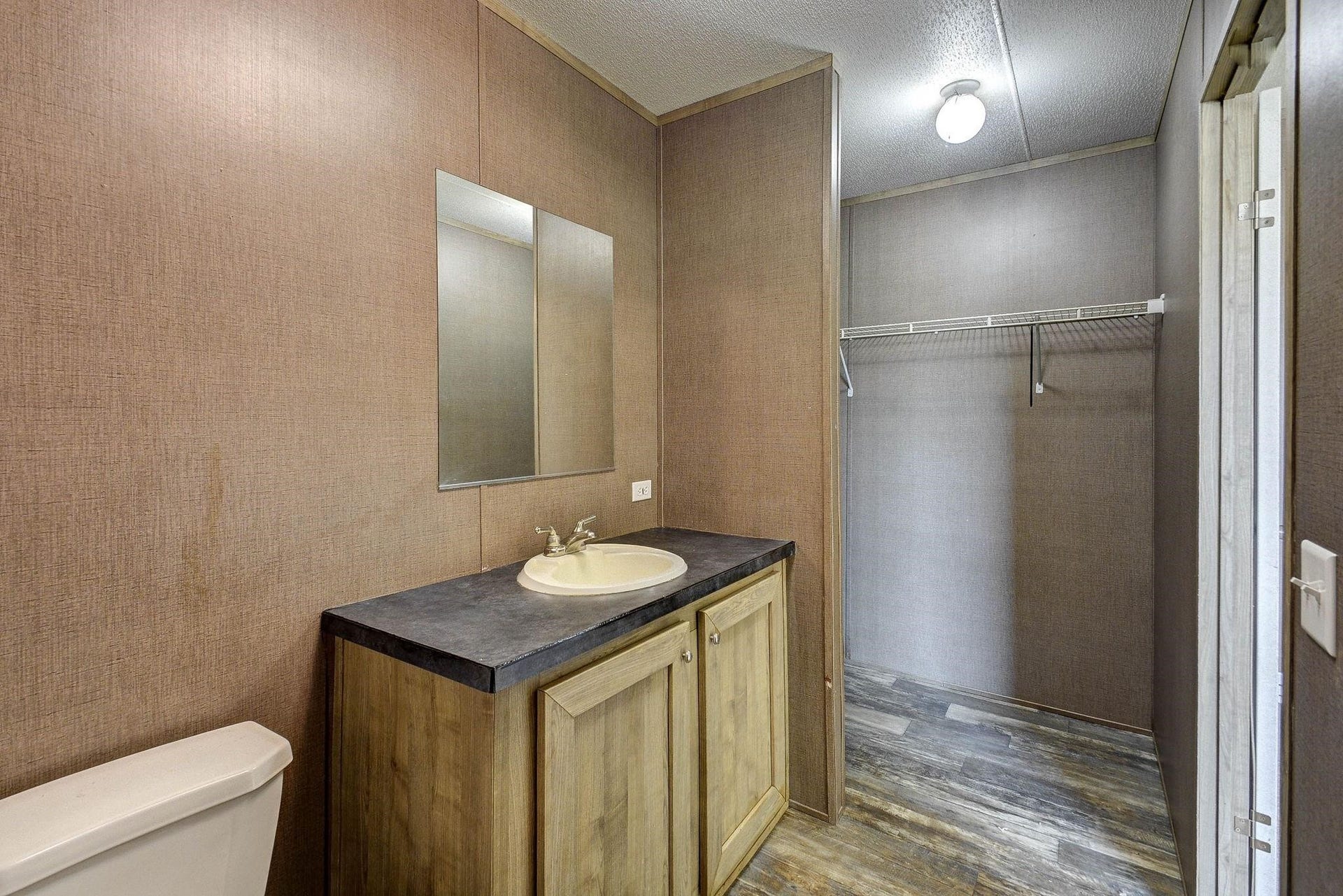 2245 Ben Boulevard, Conroe, TX 77306 2245 Ben Boulevard, Conroe, TX 77306