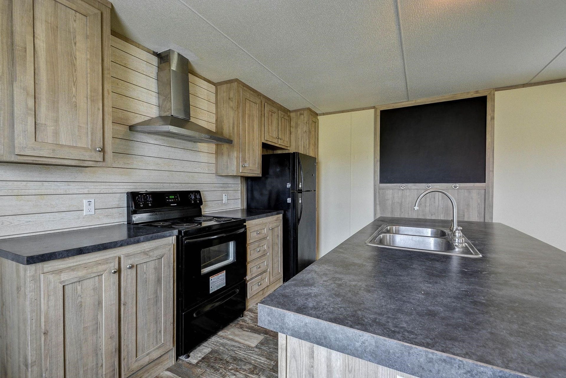 2245 Ben Boulevard, Conroe, TX 77306 2245 Ben Boulevard, Conroe, TX 77306
