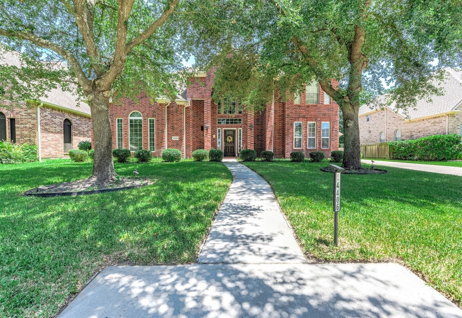 Property photo for 14406 Brentshire Lane, Houston, TX