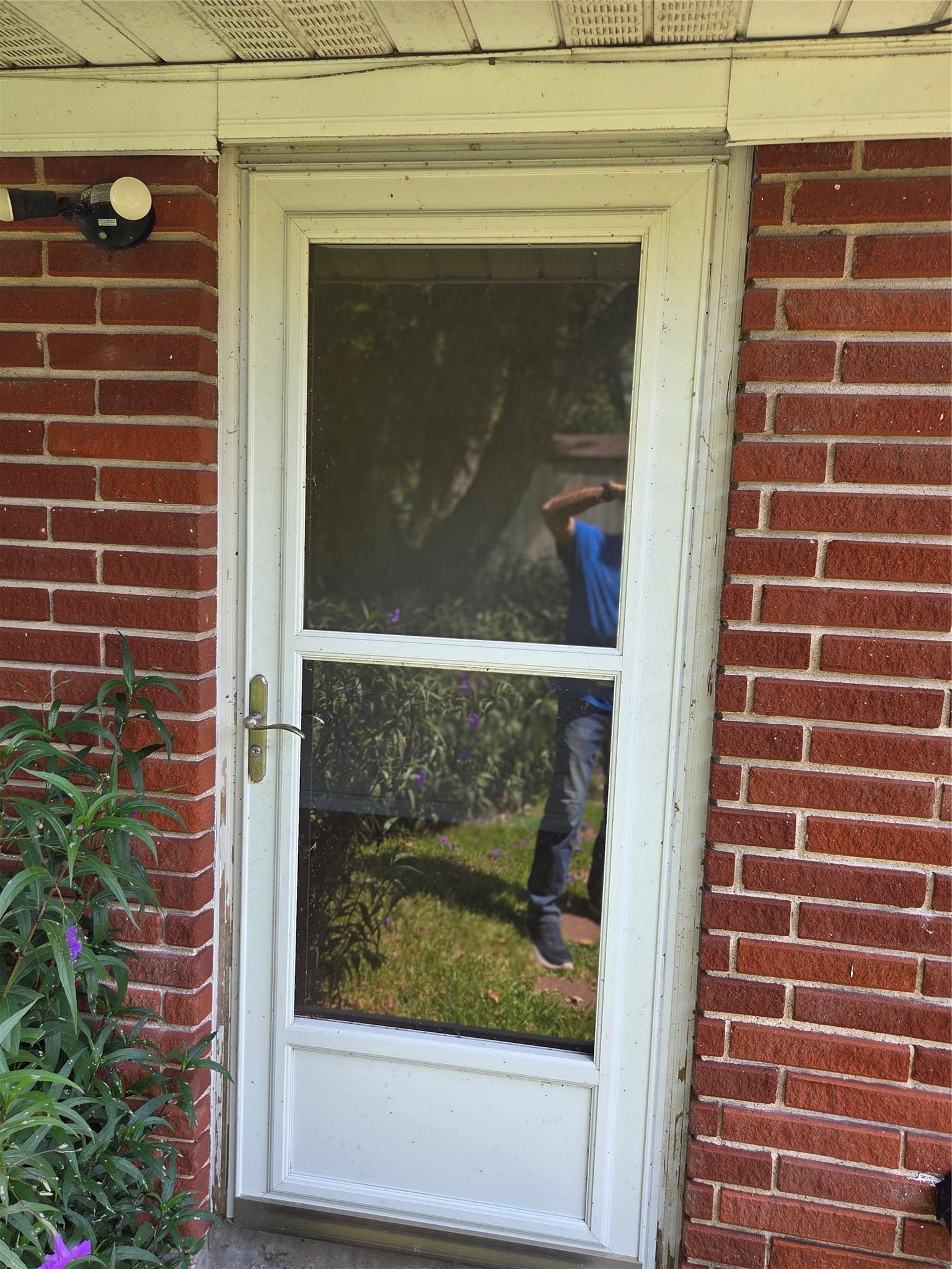 322 Elaine Street, La Marque, TX 77568 Storm Doors
