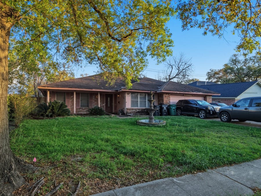 Property photo for 9765 Westview Drive, Houston, TX