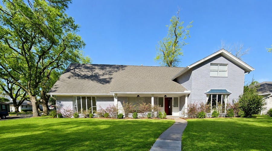 Property photo for 9738 Braesmont Drive, Houston, TX