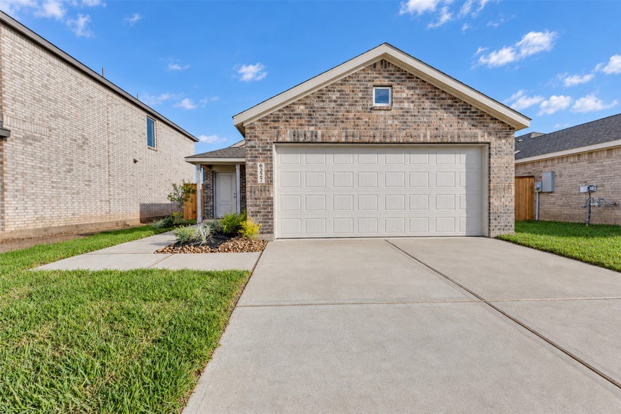 Property photo for 6227 Pelly Place, Baytown, TX