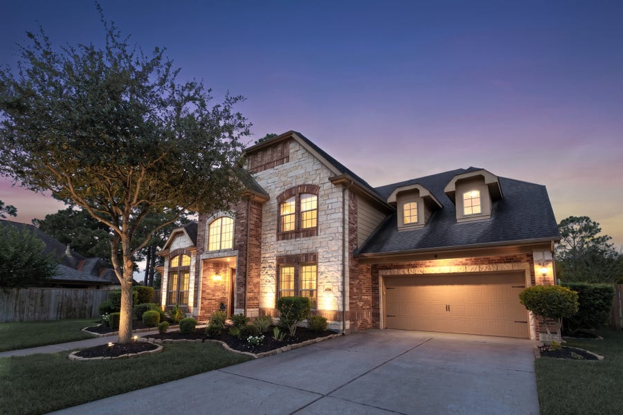 Property photo for 440 Old Orchard Court, Dickinson, TX