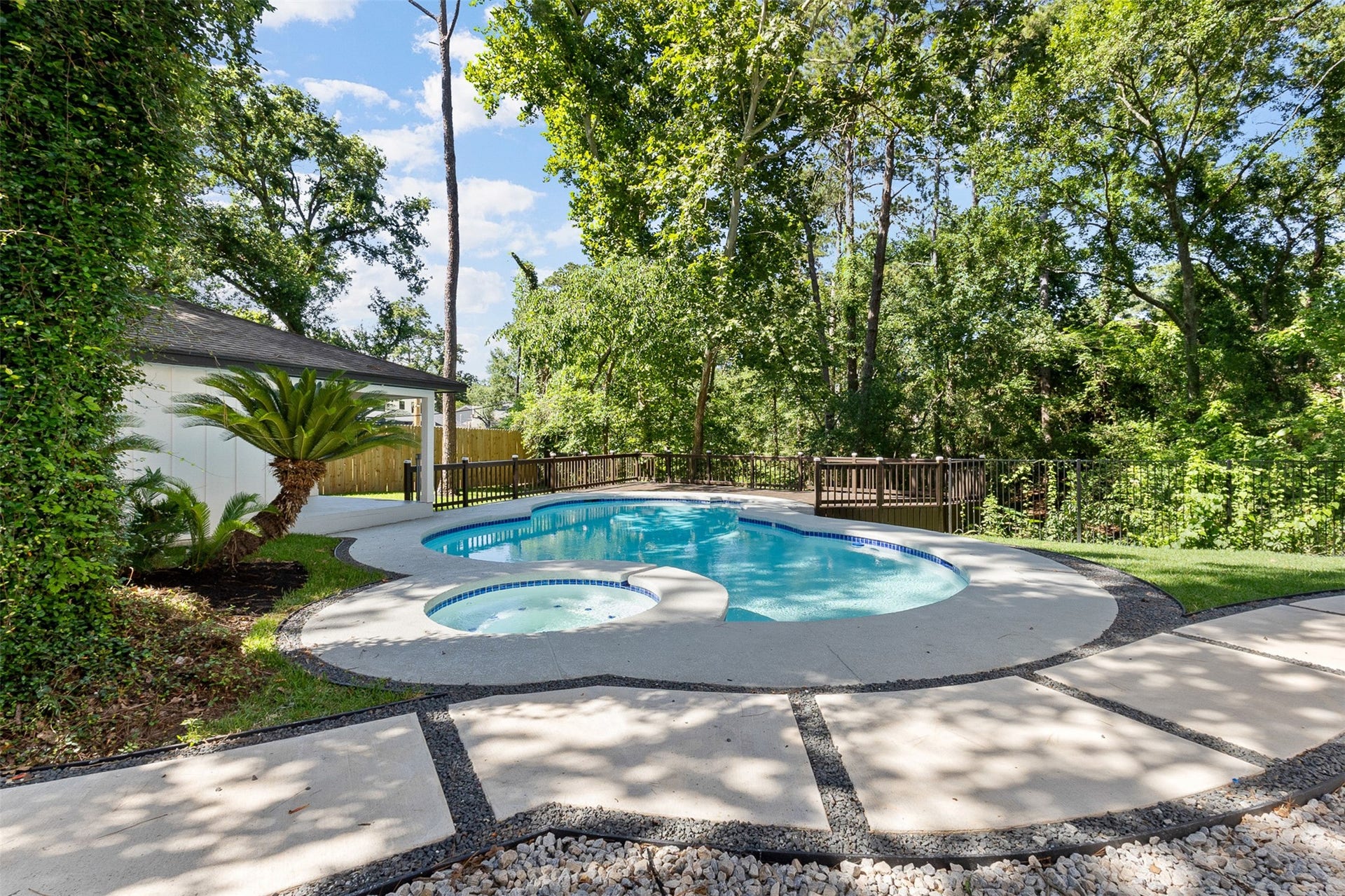 107 Beaver Tail Point, Houston, TX 77024 107 Beaver Tail Point, Houston, TX 77024