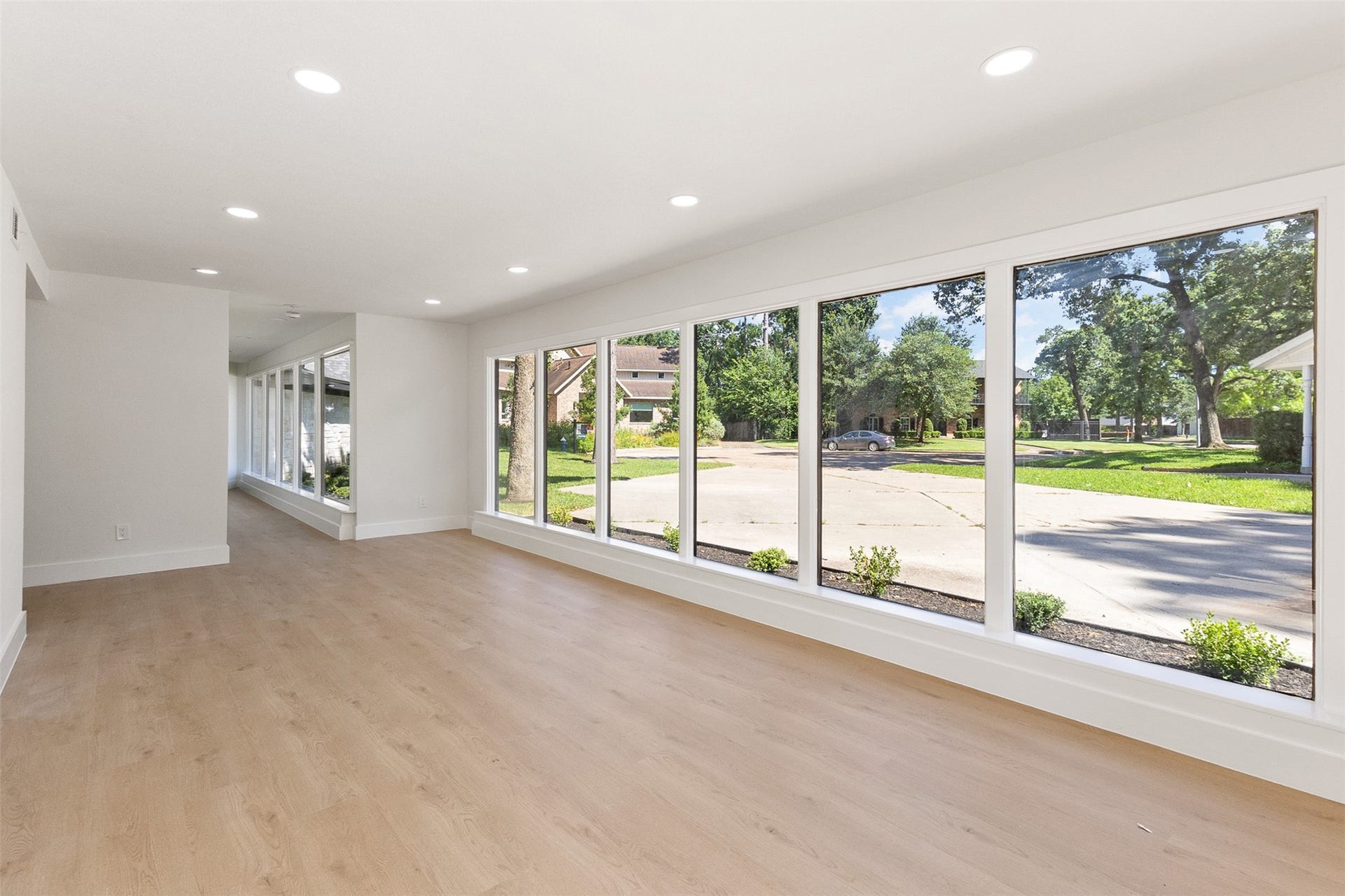 107 Beaver Tail Point, Houston, TX 77024 107 Beaver Tail Point, Houston, TX 77024