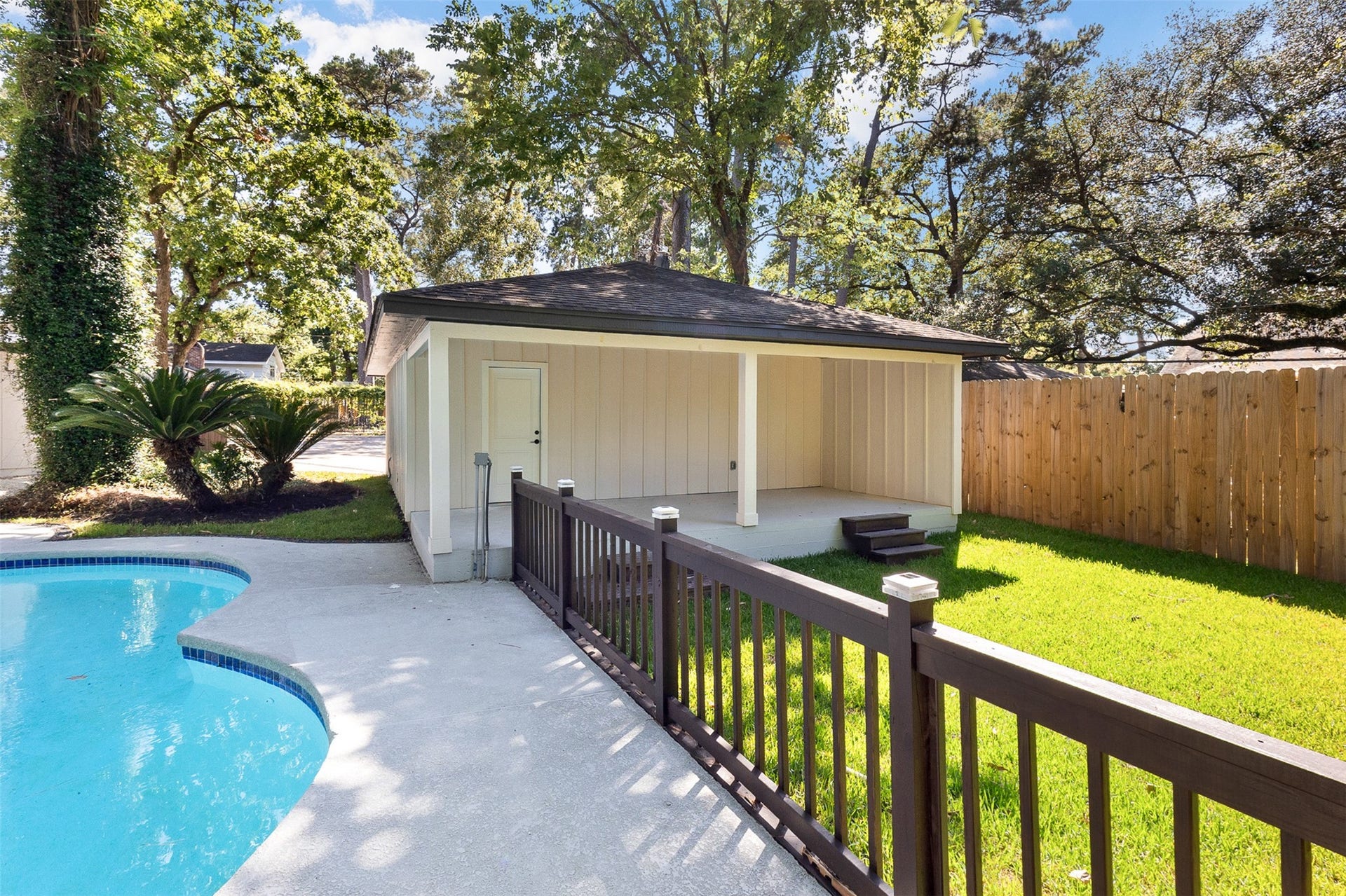 107 Beaver Tail Point, Houston, TX 77024 107 Beaver Tail Point, Houston, TX 77024