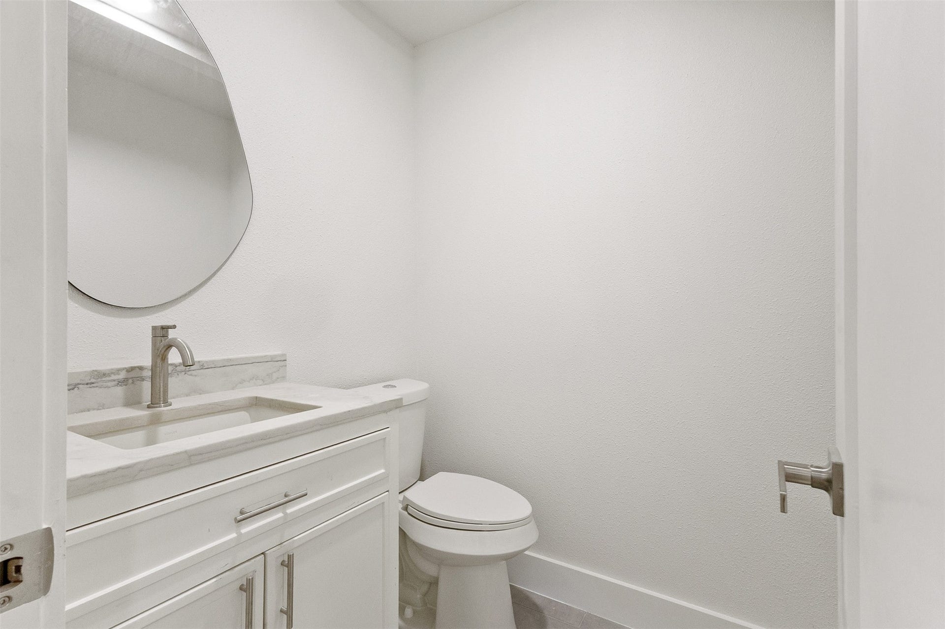 107 Beaver Tail Point, Houston, TX 77024 107 Beaver Tail Point, Houston, TX 77024
