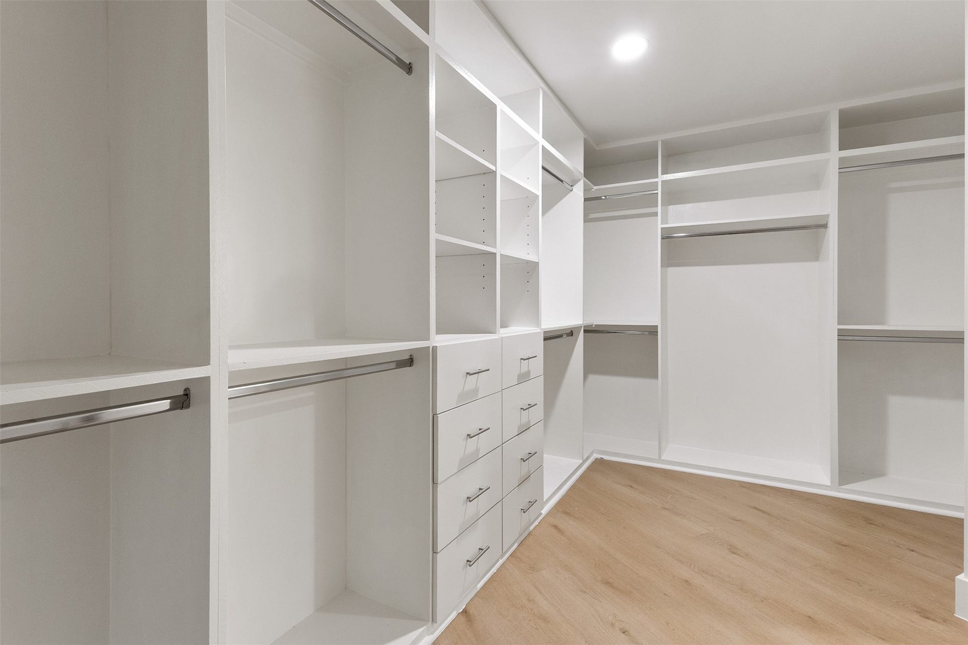 107 Beaver Tail Point, Houston, TX 77024 107 Beaver Tail Point, Houston, TX 77024