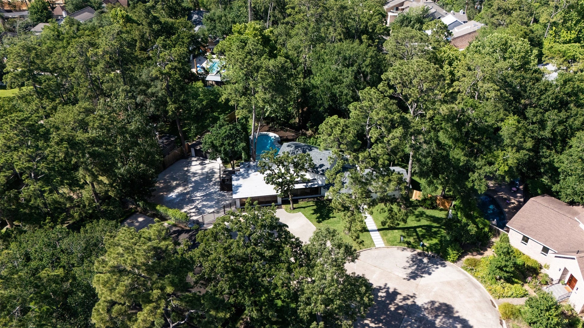 107 Beaver Tail Point, Houston, TX 77024 107 Beaver Tail Point, Houston, TX 77024
