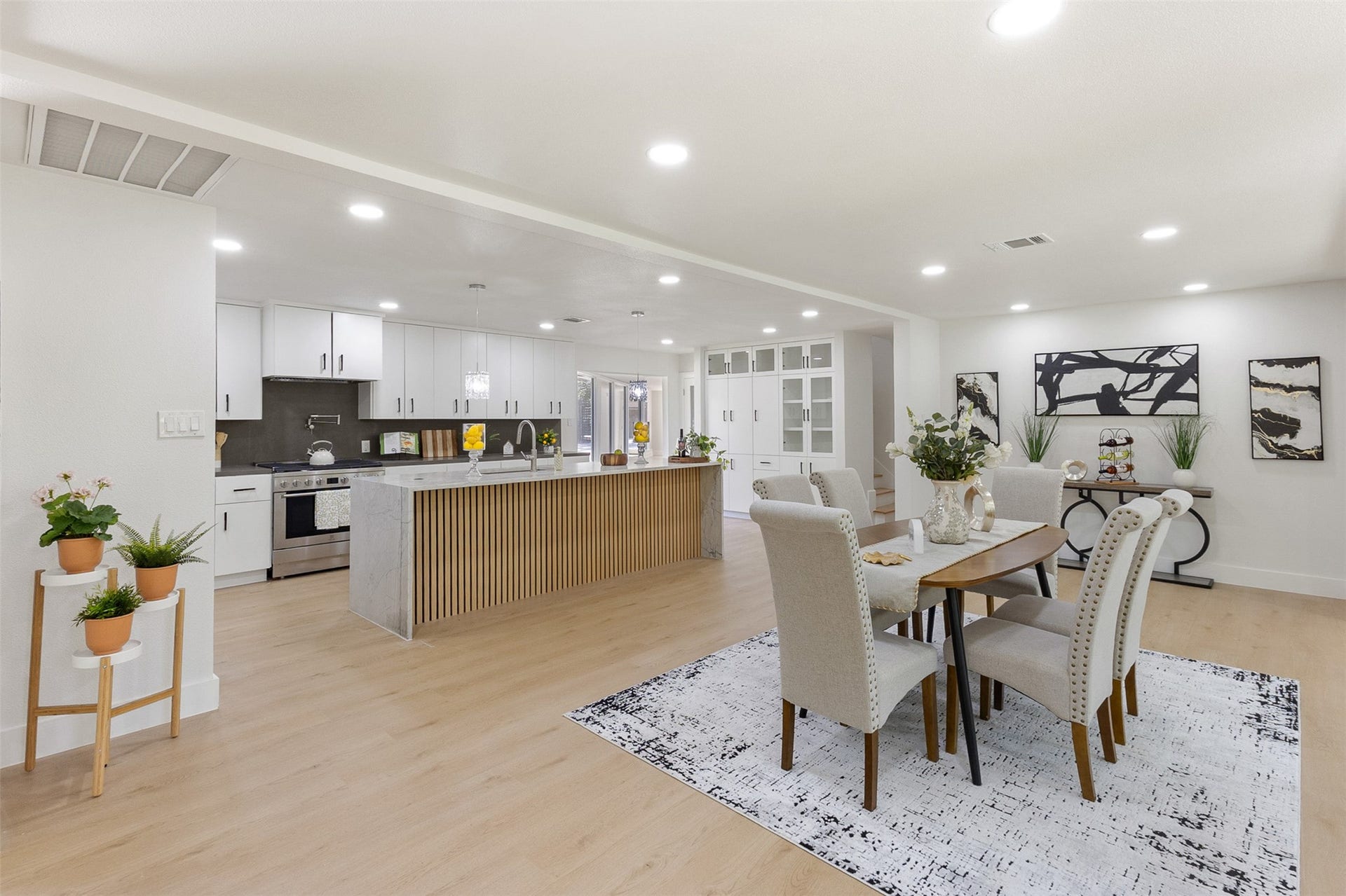107 Beaver Tail Point, Houston, TX 77024 107 Beaver Tail Point, Houston, TX 77024