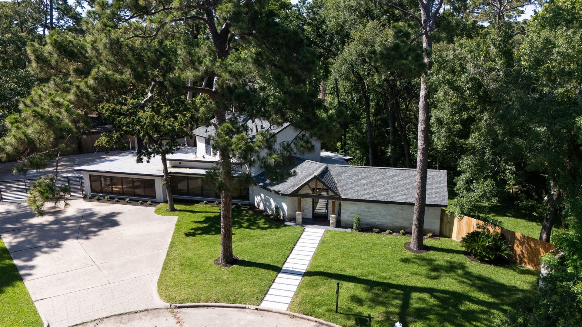 107 Beaver Tail Point, Houston, TX 77024 107 Beaver Tail Point, Houston, TX 77024