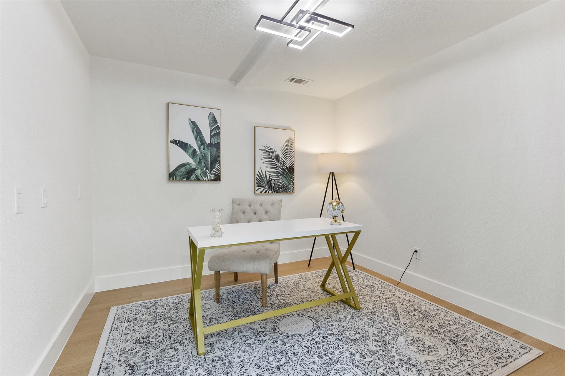 107 Beaver Tail Point, Houston, TX 77024 107 Beaver Tail Point, Houston, TX 77024