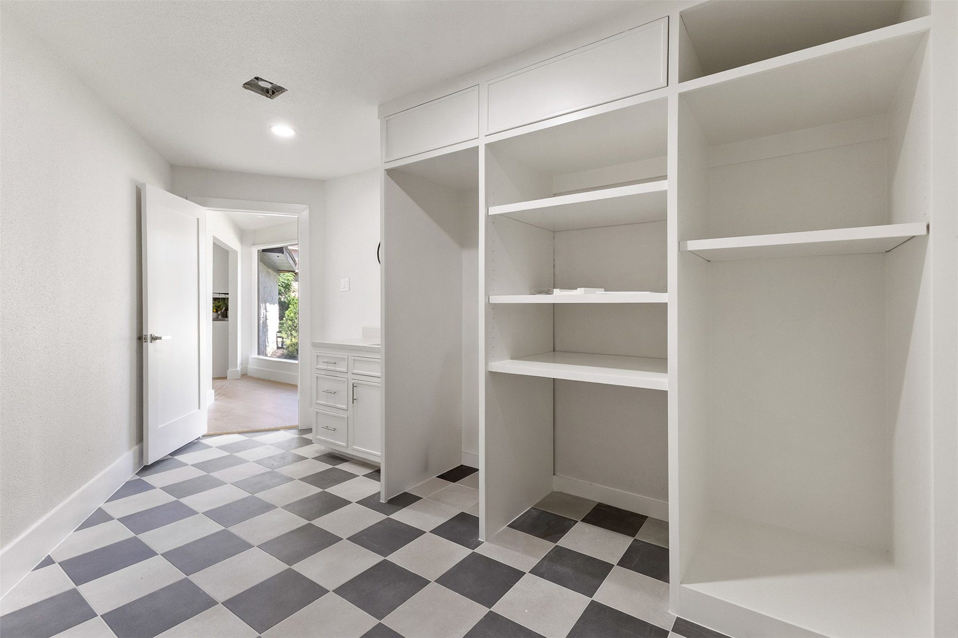 107 Beaver Tail Point, Houston, TX 77024 107 Beaver Tail Point, Houston, TX 77024