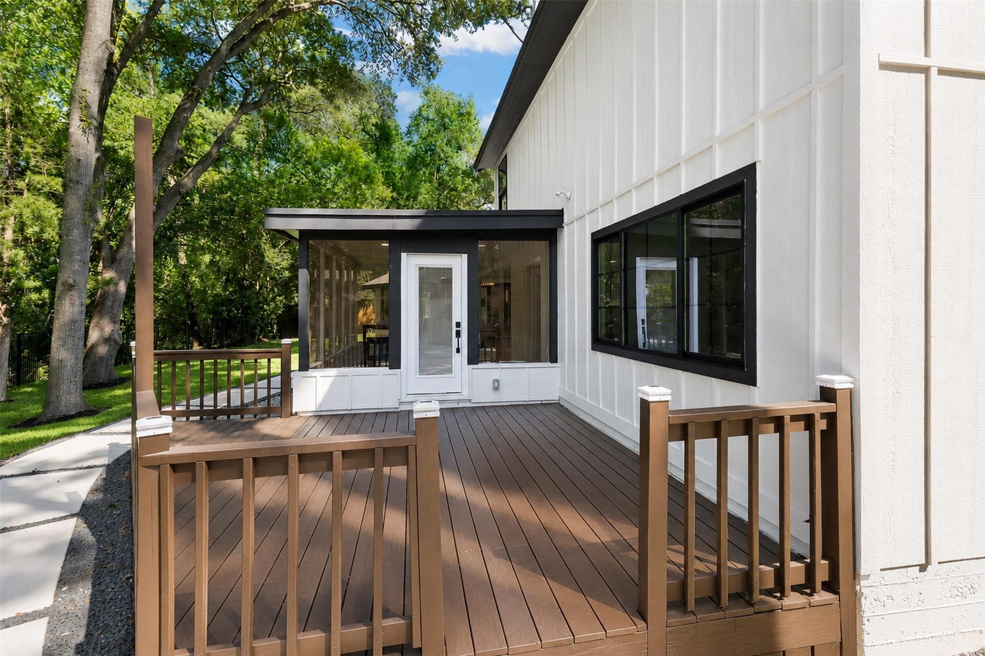 107 Beaver Tail Point, Houston, TX 77024 107 Beaver Tail Point, Houston, TX 77024
