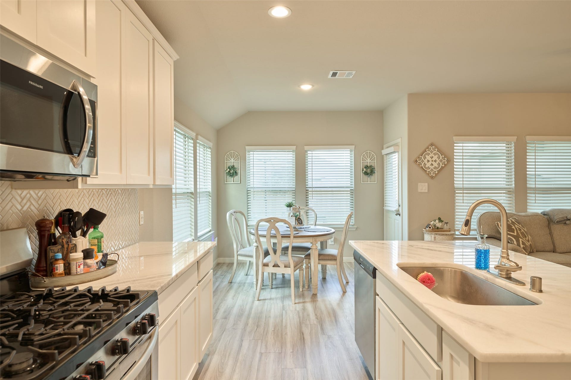 729 Yellow Birch Lane, Conroe, TX 77304 729 Yellow Birch Lane, Conroe, TX 77304