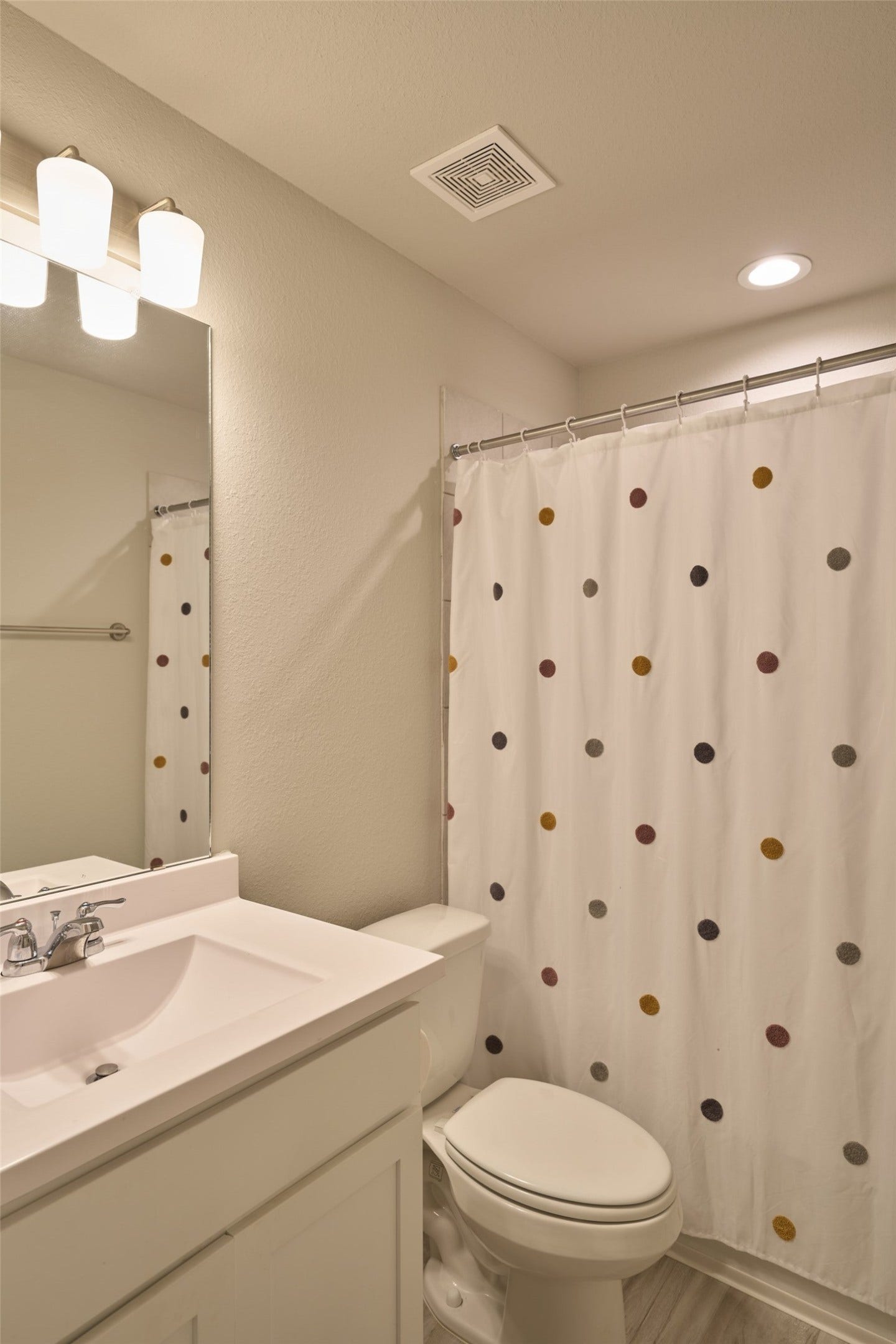 729 Yellow Birch Lane, Conroe, TX 77304 729 Yellow Birch Lane, Conroe, TX 77304