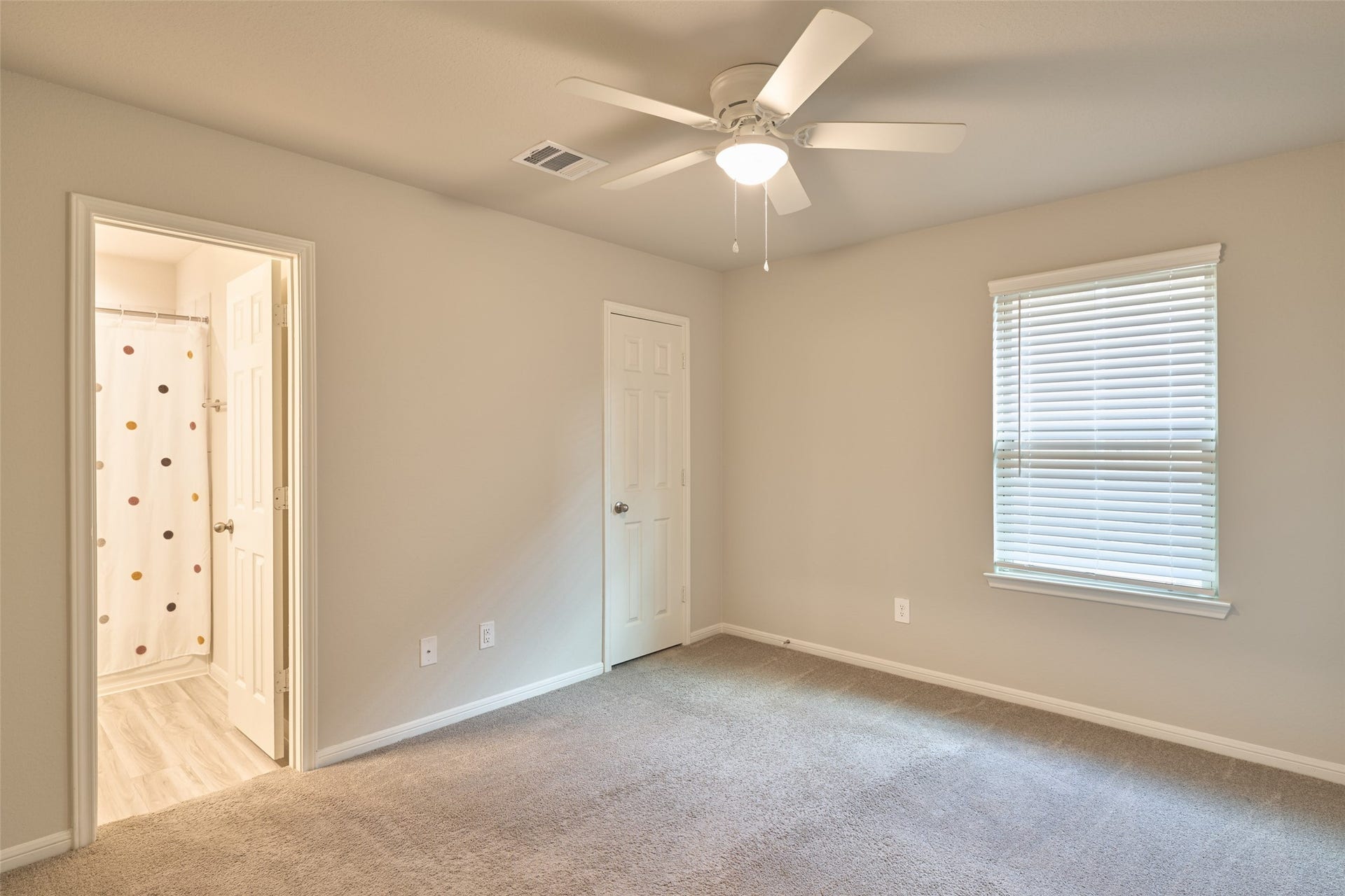 729 Yellow Birch Lane, Conroe, TX 77304 729 Yellow Birch Lane, Conroe, TX 77304