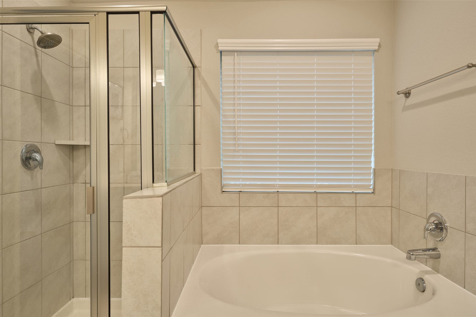729 Yellow Birch Lane, Conroe, TX 77304 729 Yellow Birch Lane, Conroe, TX 77304