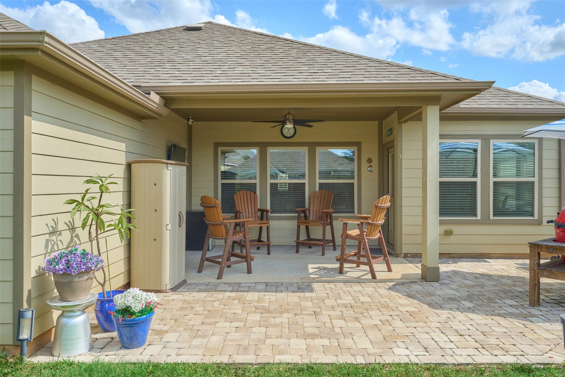729 Yellow Birch Lane, Conroe, TX 77304 729 Yellow Birch Lane, Conroe, TX 77304