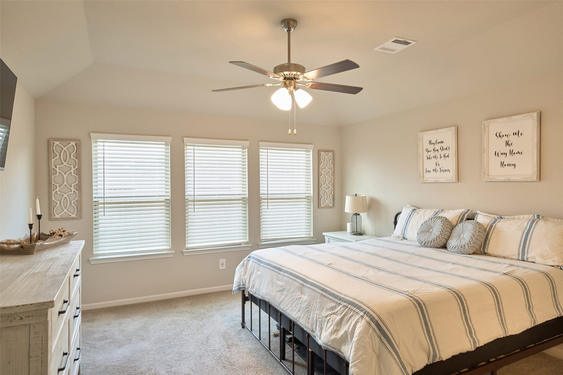 729 Yellow Birch Lane, Conroe, TX 77304 729 Yellow Birch Lane, Conroe, TX 77304