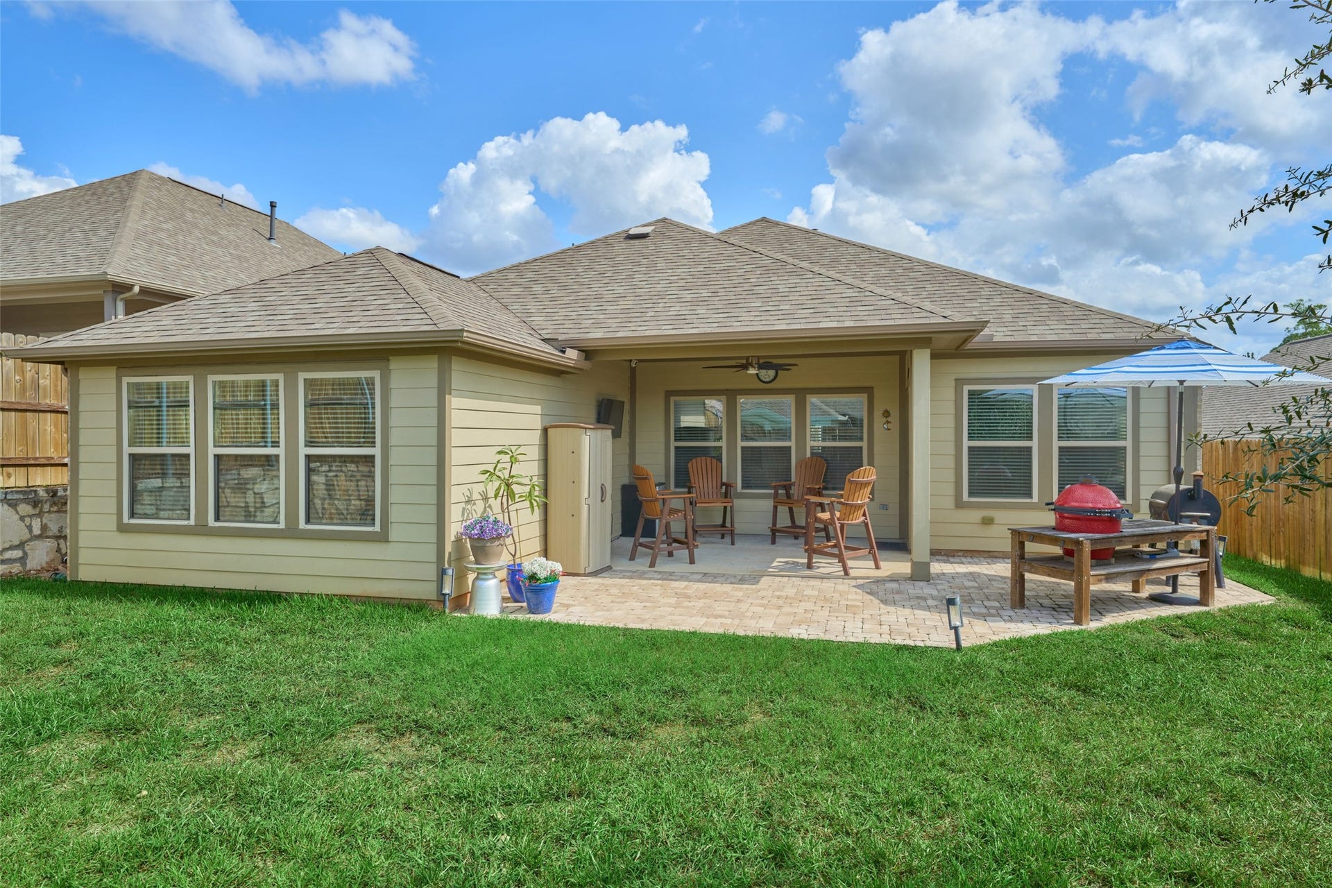 729 Yellow Birch Lane, Conroe, TX 77304 729 Yellow Birch Lane, Conroe, TX 77304