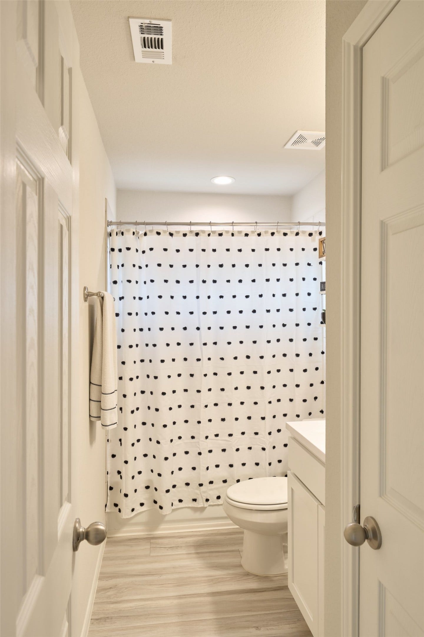729 Yellow Birch Lane, Conroe, TX 77304 729 Yellow Birch Lane, Conroe, TX 77304