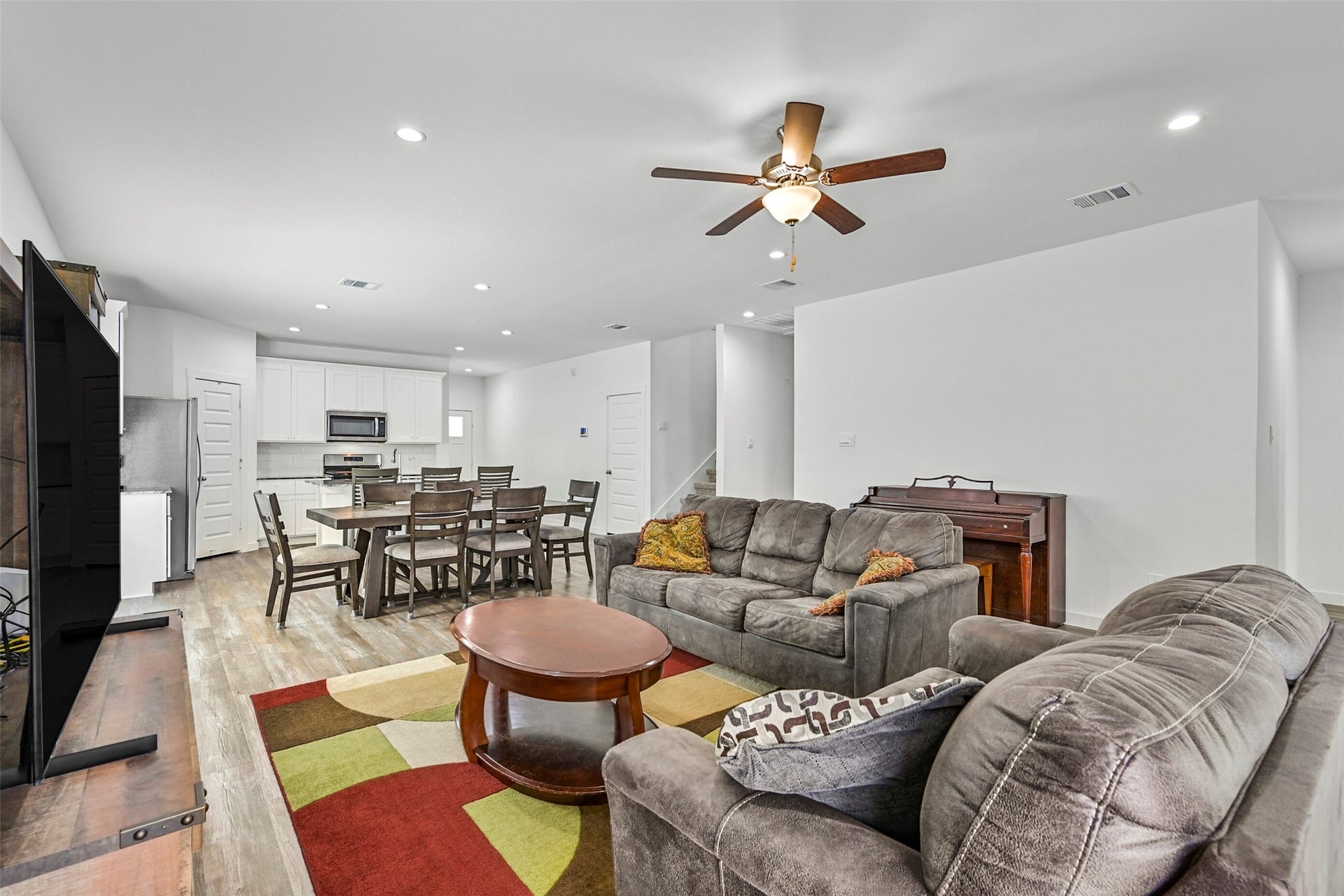 3015 Santa Terrace Lane, League City, TX 77573 3015 Santa Terrace Lane, League City, TX 77573