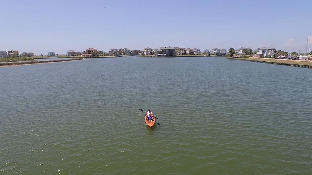 5 Little Torch, Hitchcock, TX 77563 Kayaking