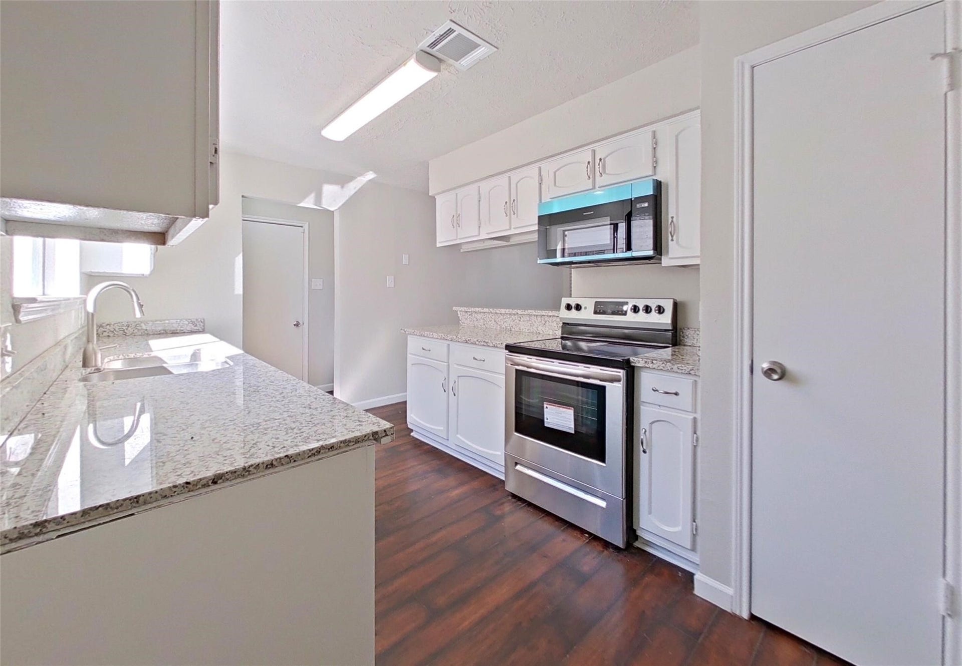11210 Camphorwood Drive, Houston, TX 77089 11210 Camphorwood Drive, Houston, TX 77089