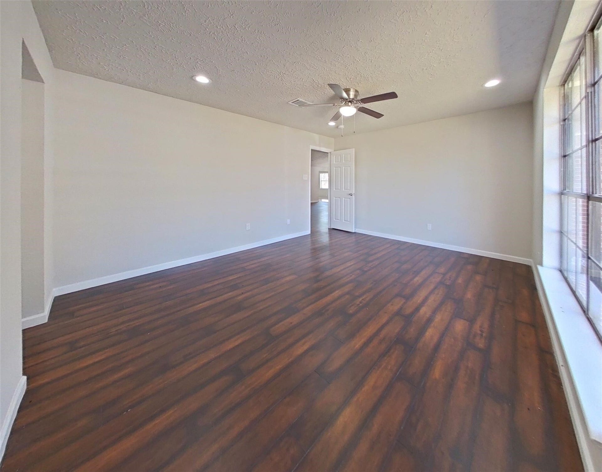 11210 Camphorwood Drive, Houston, TX 77089 11210 Camphorwood Drive, Houston, TX 77089