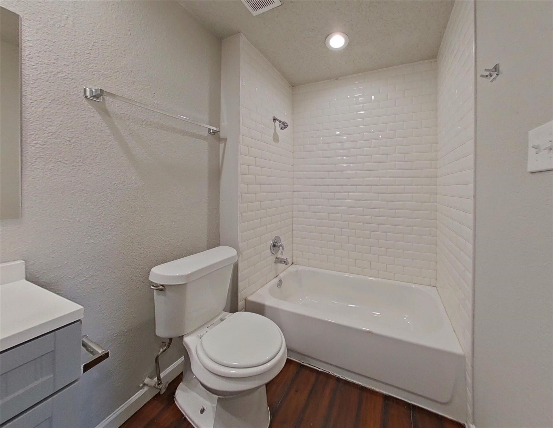 11210 Camphorwood Drive, Houston, TX 77089 11210 Camphorwood Drive, Houston, TX 77089